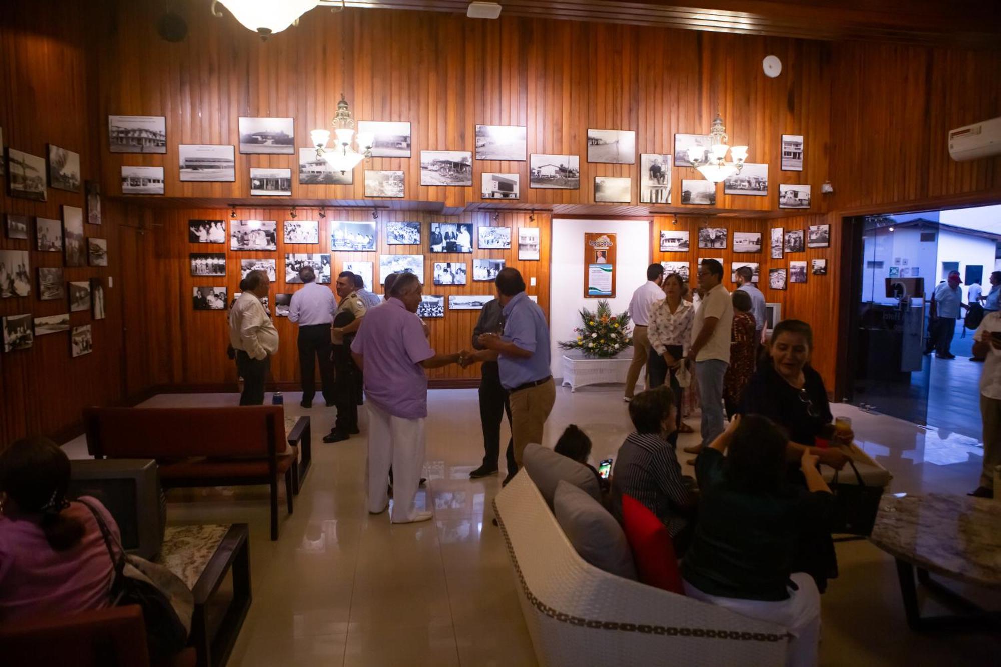 Gran Hotel De Lago - Lago Agrio Nueva Loja Kültér fotó