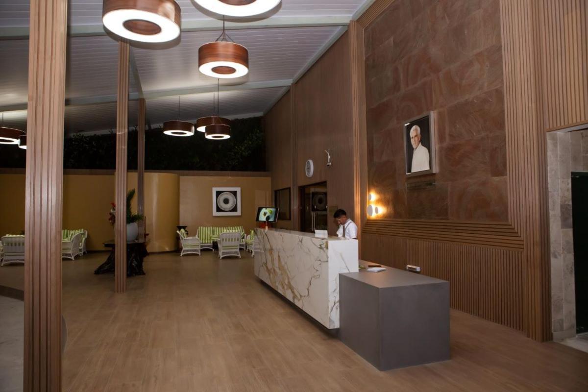 Gran Hotel De Lago - Lago Agrio Nueva Loja Kültér fotó