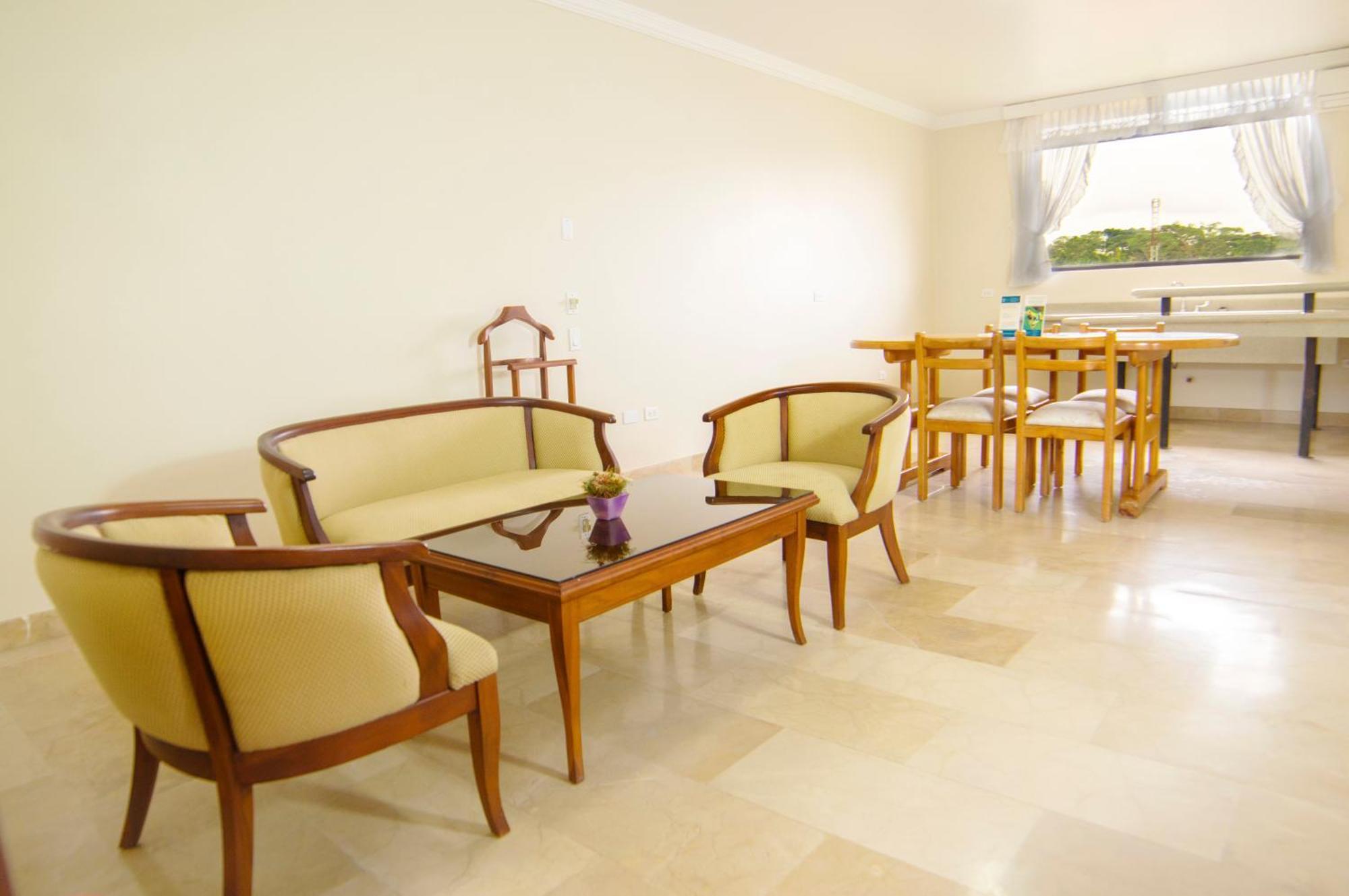 Gran Hotel De Lago - Lago Agrio Nueva Loja Kültér fotó