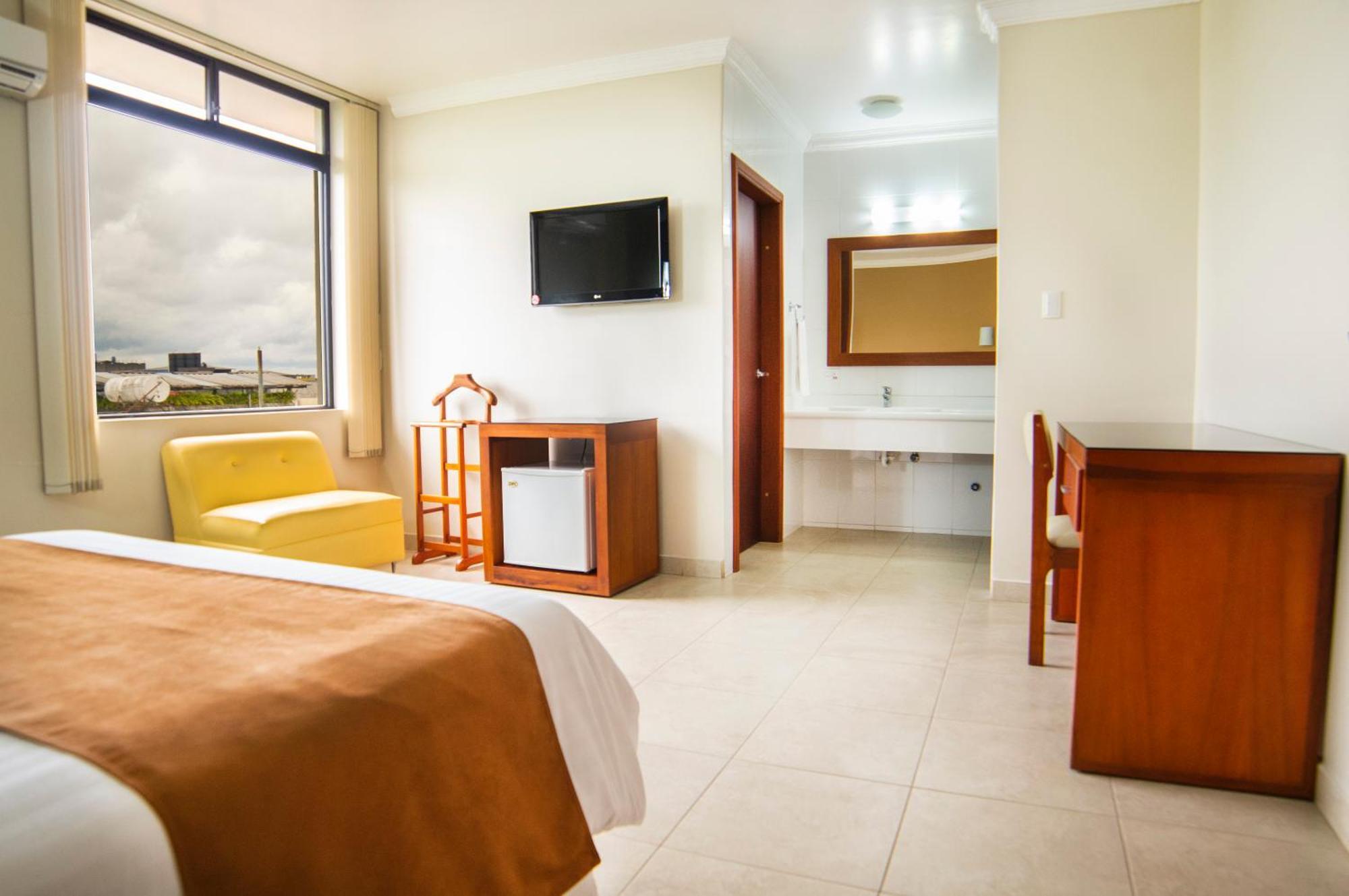 Gran Hotel De Lago - Lago Agrio Nueva Loja Kültér fotó