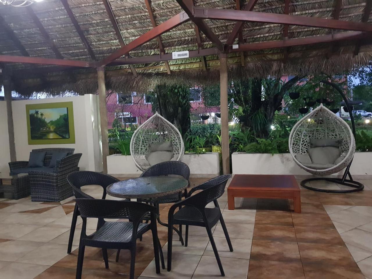 Gran Hotel De Lago - Lago Agrio Nueva Loja Kültér fotó